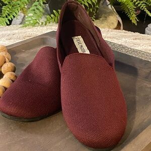 Steve Madden Women's Burgundy Slip-On Flats